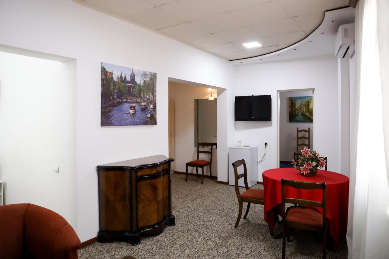 No Problem Hotel Yerevan Exterior photo