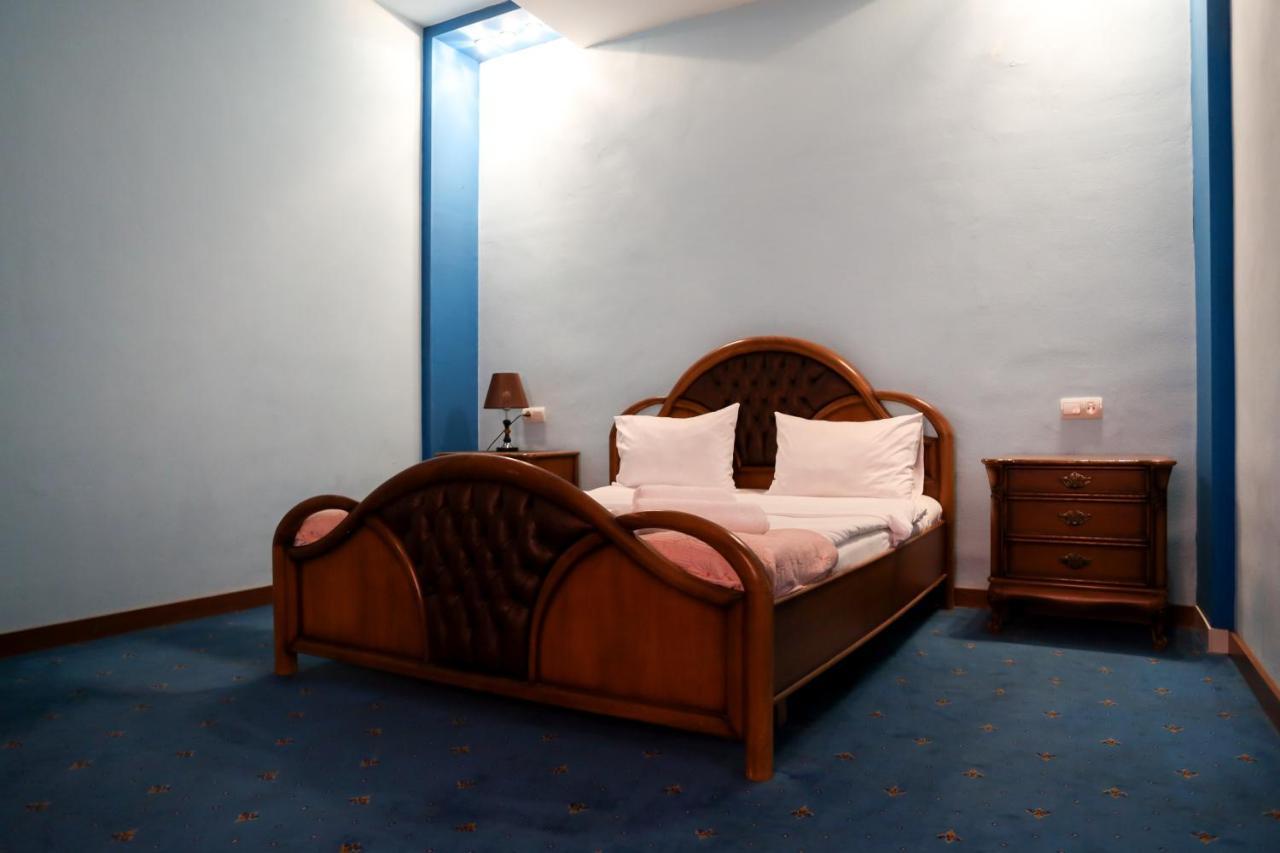 No Problem Hotel Yerevan Exterior photo