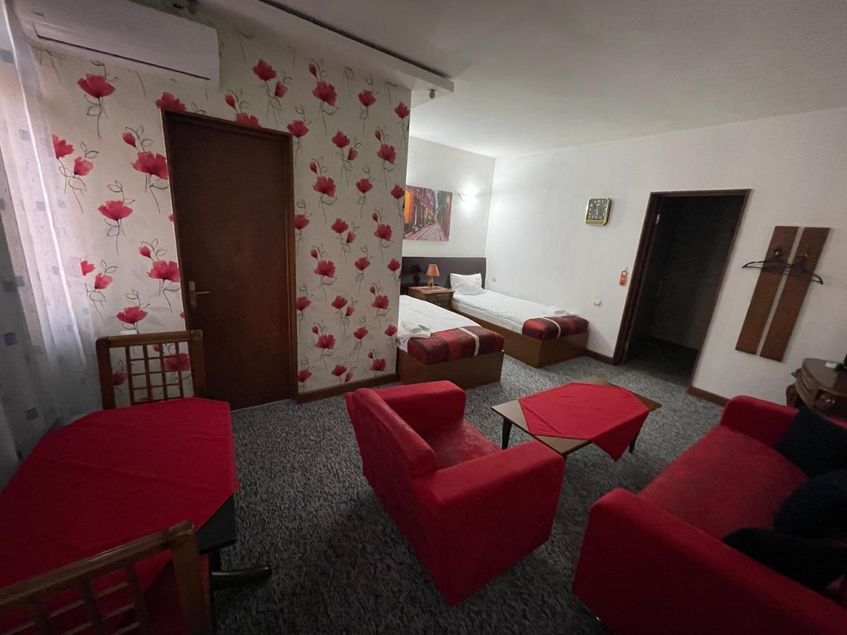 No Problem Hotel Yerevan Exterior photo