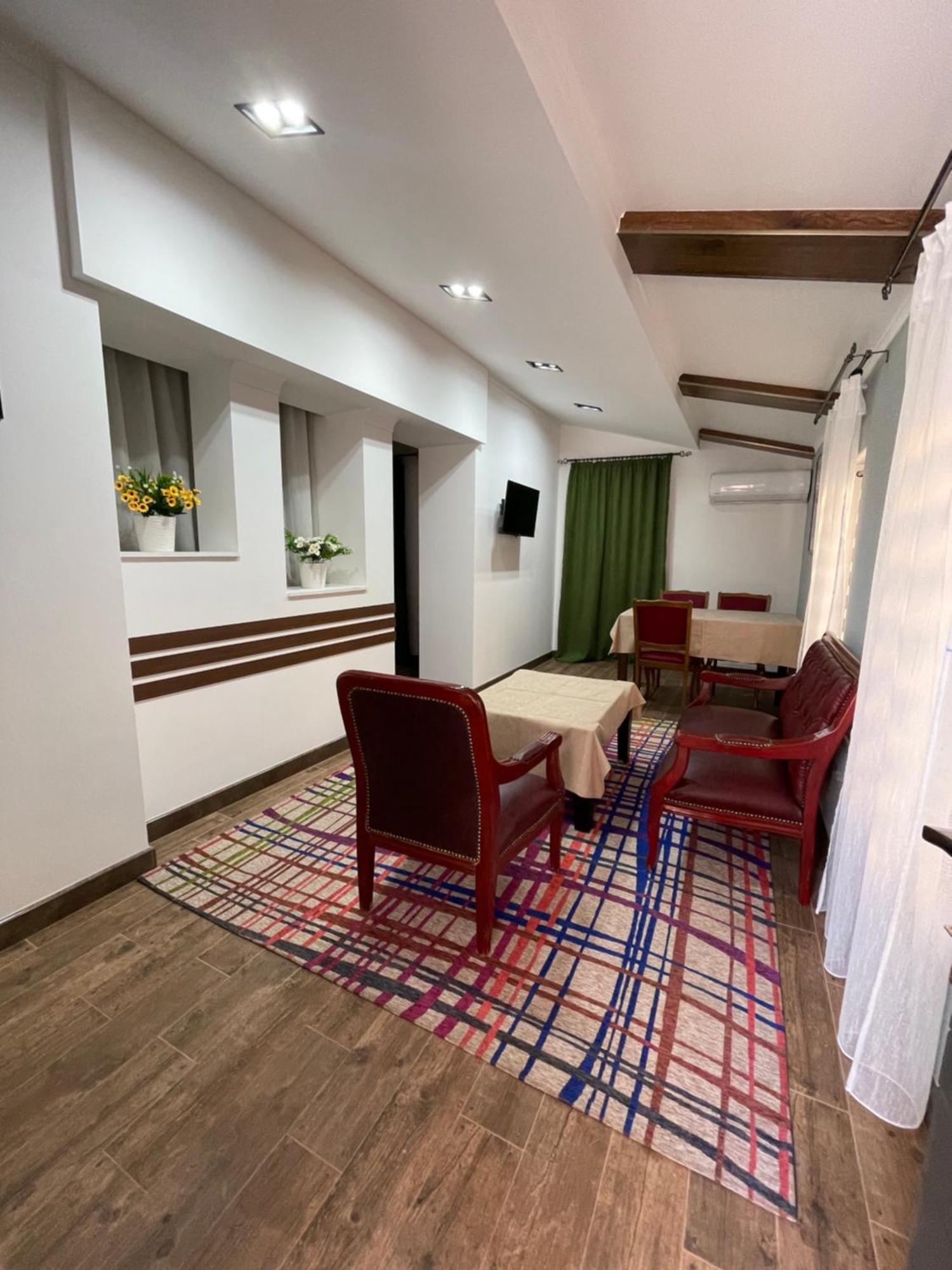 No Problem Hotel Yerevan Exterior photo