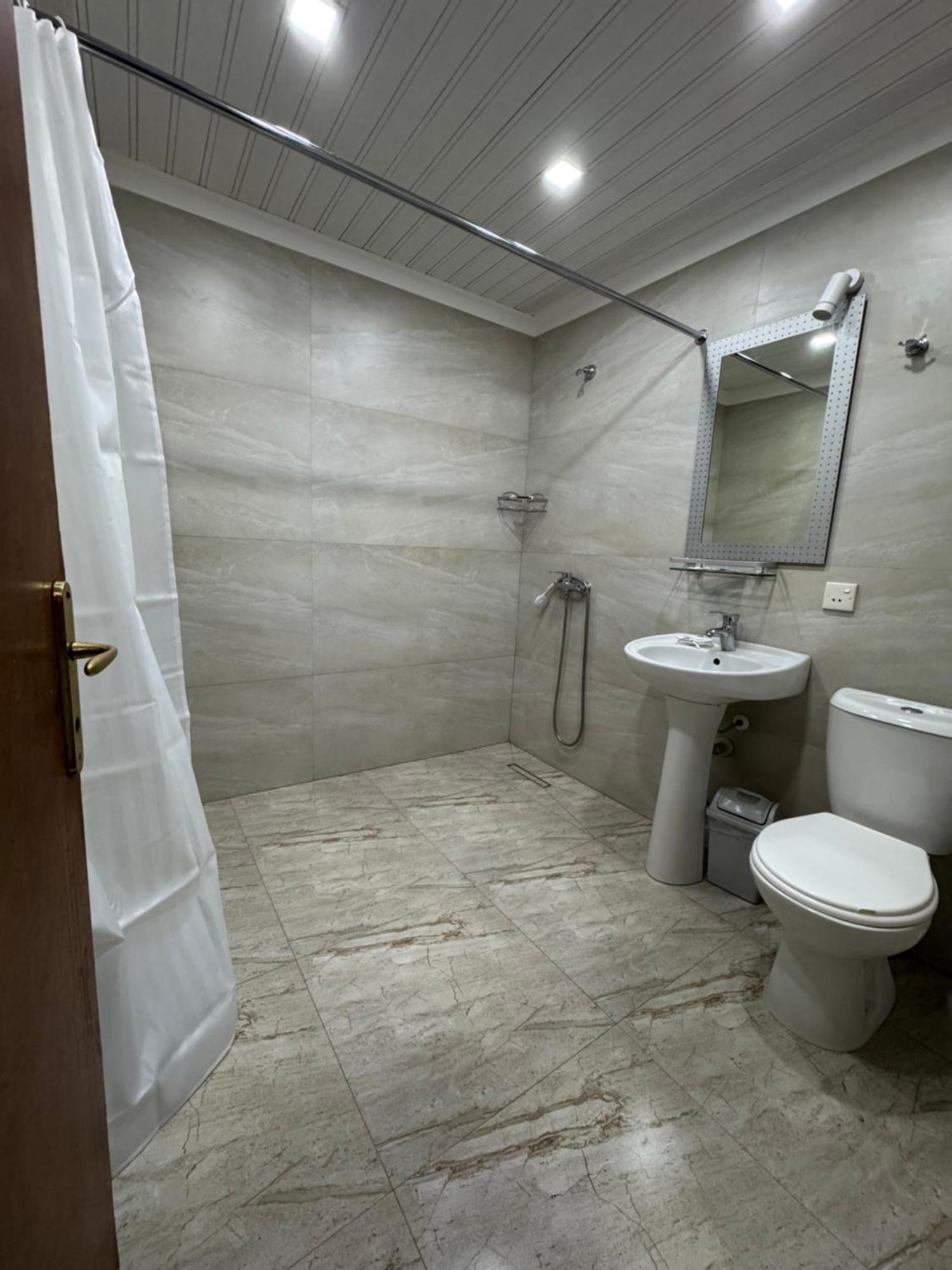 No Problem Hotel Yerevan Exterior photo